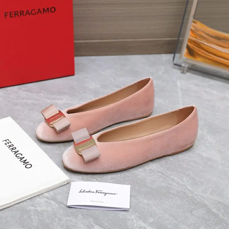 salvatore ferragamo flat chaussures pour femme s_1245315